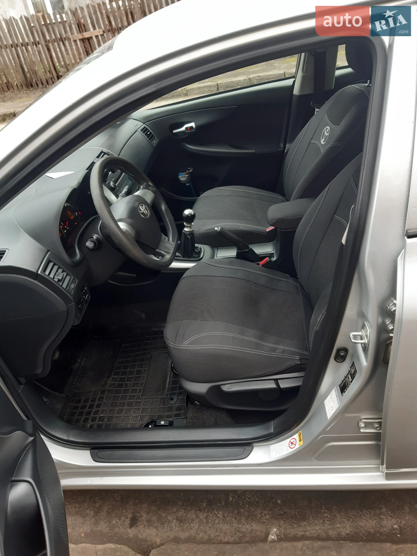 2010 Toyota Corolla - мініатюра 5