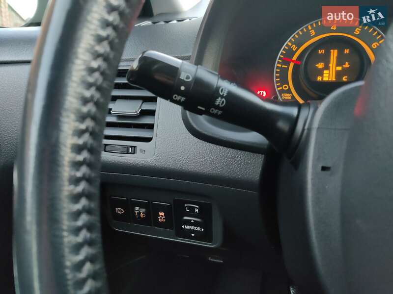 Седан Toyota Corolla 2008 в Сарнах