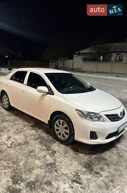 Седан Toyota Corolla 2011 в Кременчуці