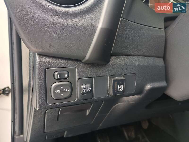 Седан Toyota Corolla 2017 в Кропивницькому