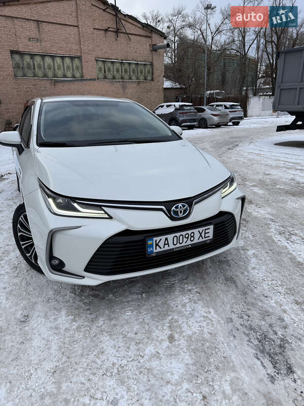 Седан Toyota Corolla 2020 в Києві