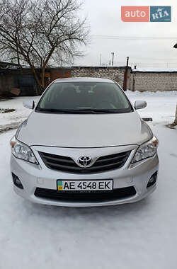 Седан Toyota Corolla 2010 в Павлограде