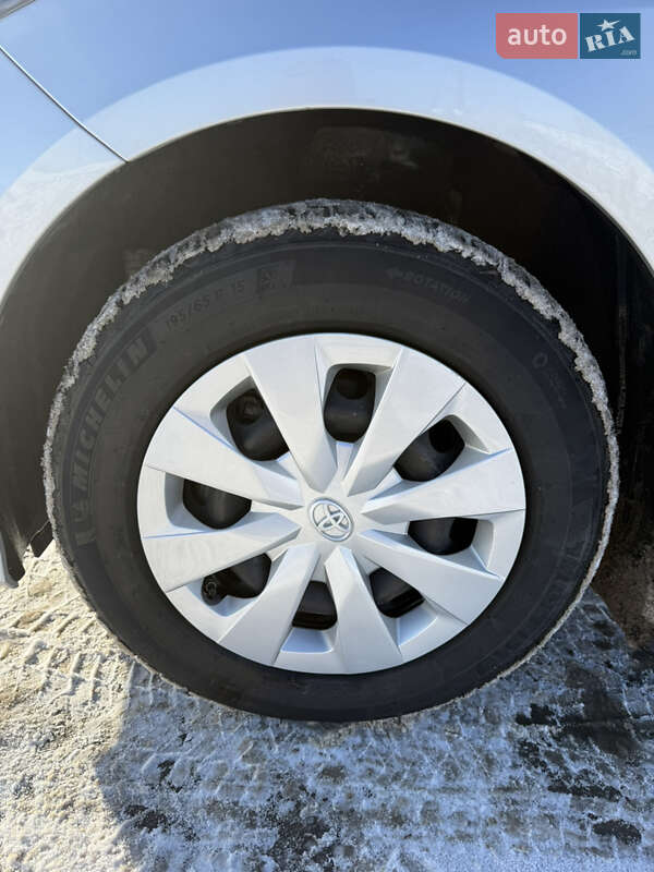 Седан Toyota Corolla 2020 в Києві