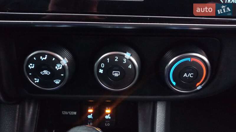 Седан Toyota Corolla 2018 в Харкові