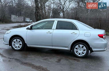 Седан Toyota Corolla 2013 в Днепре