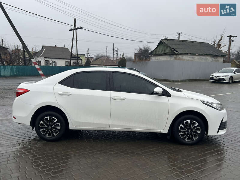 Седан Toyota Corolla 2016 в Кременчуге фото 9 Седан Toyota Corolla 2016 в Кременчуге