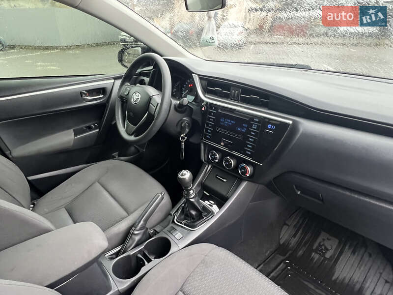 Седан Toyota Corolla 2016 в Кременчуге фото 26 Седан Toyota Corolla 2016 в Кременчуге