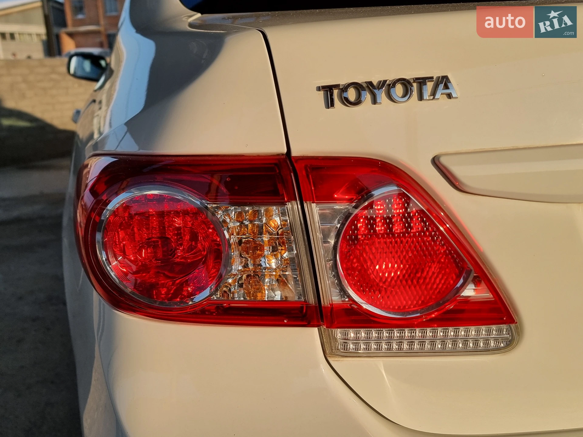 2011 Toyota Corolla - мініатюра 28