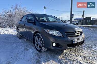 Седан Toyota Corolla 2009 в Фастове