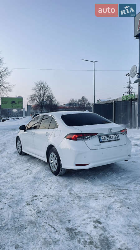 Седан Toyota Corolla 2019 в Чернигове