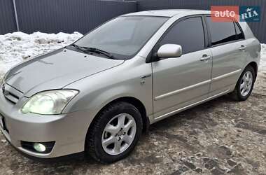 Хэтчбек Toyota Corolla 2006 в Ровно