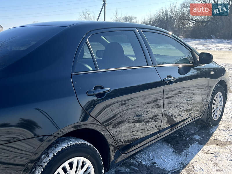 Седан Toyota Corolla 2009 в Козельщине