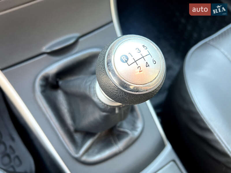 Седан Toyota Corolla 2009 в Козельщине