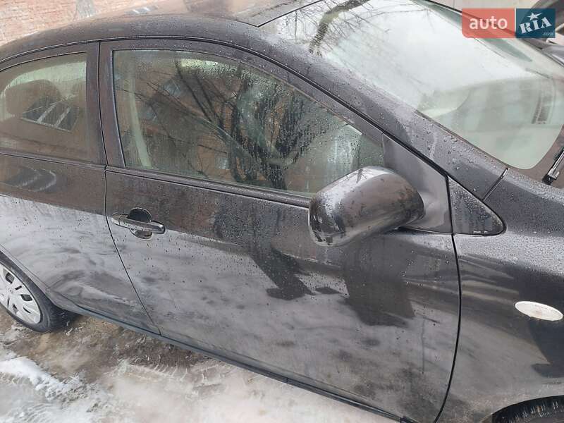 Седан Toyota Corolla 2008 в Черновцах