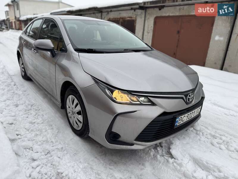 Седан Toyota Corolla 2019 в Львове фото 2 Седан Toyota Corolla 2019 в Львове