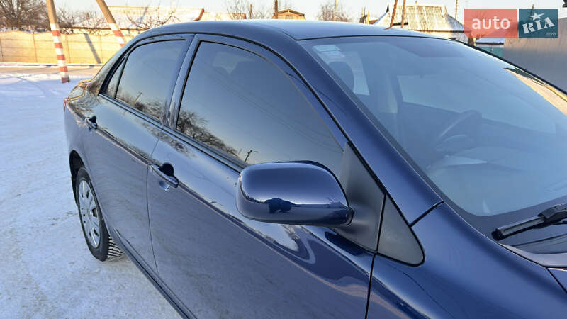 Седан Toyota Corolla 2008 в Кременчуге