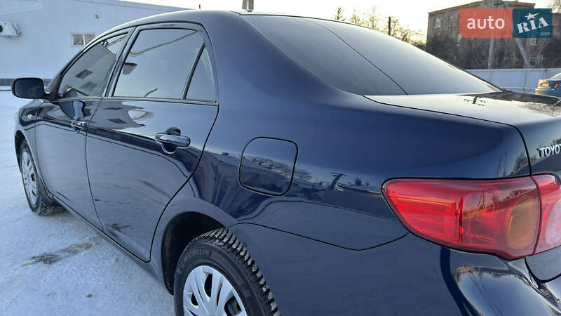 Седан Toyota Corolla 2008 в Кременчуге