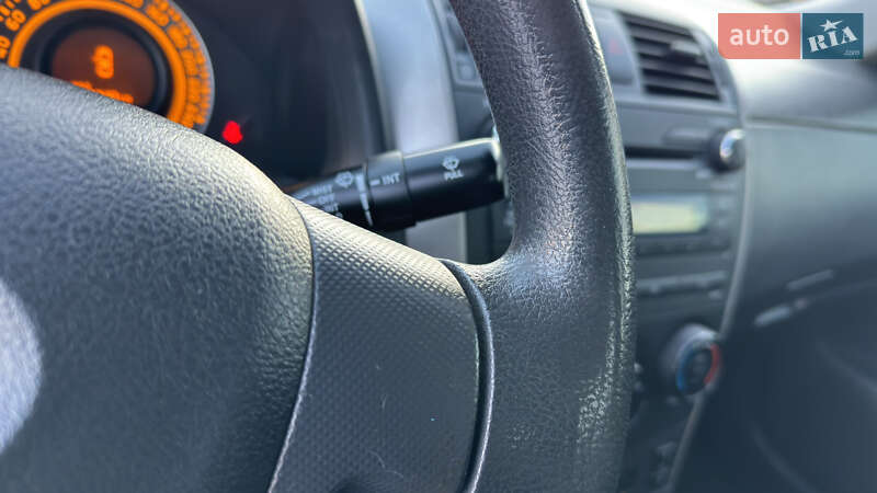 Седан Toyota Corolla 2008 в Кременчуге