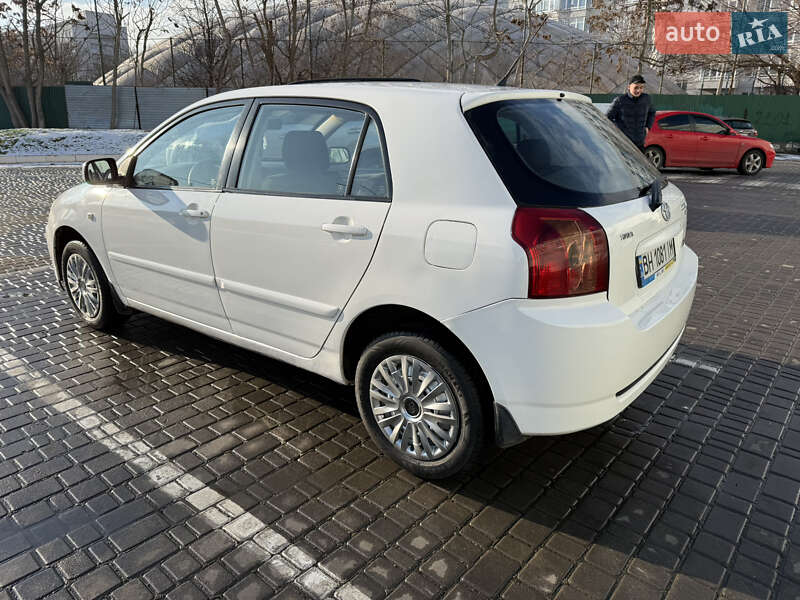 Хэтчбек Toyota Corolla 2005 в Одессе