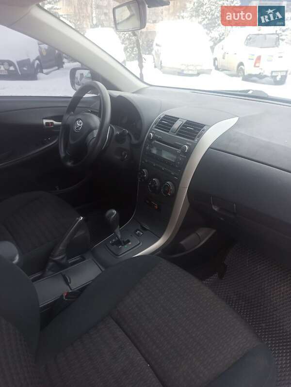 Седан Toyota Corolla 2007 в Львове