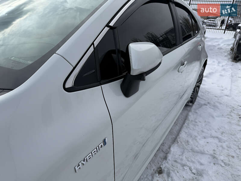 Седан Toyota Corolla 2020 в Киеве