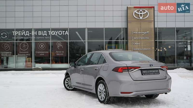 Седан Toyota Corolla 2021 в Киеве