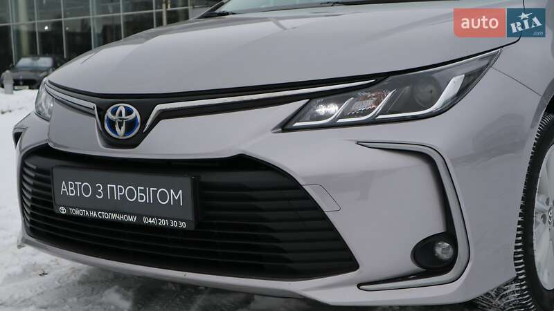 Седан Toyota Corolla 2021 в Киеве