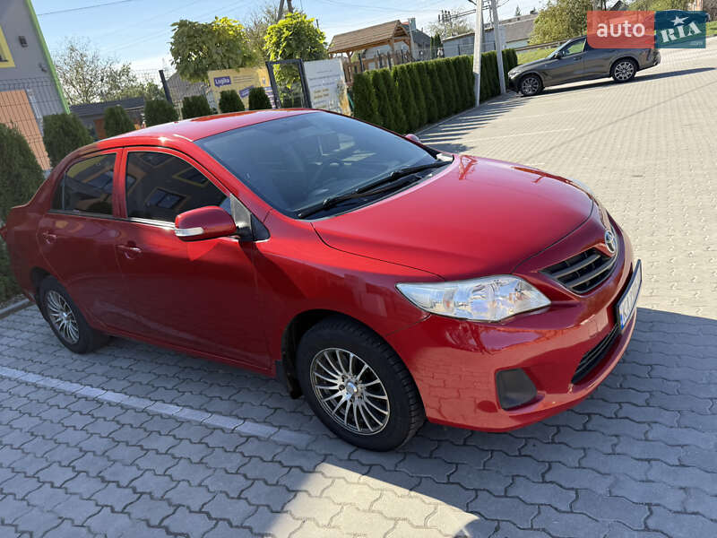 Седан Toyota Corolla 2012 в Львове фото 57 Седан Toyota Corolla 2012 в Львове