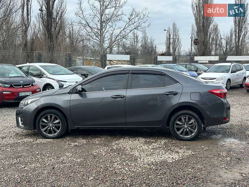 Седан Toyota Corolla 2016 в Одессе