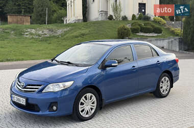 Седан Toyota Corolla 2012 в Львове