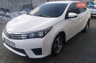 Седан Toyota Corolla 2013 в Куликове