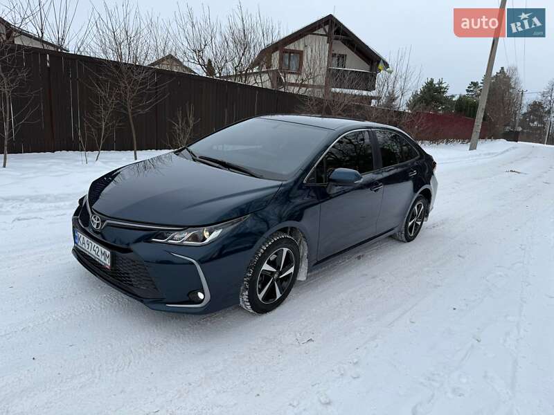 Седан Toyota Corolla 2024 в Киеве фото 3 Седан Toyota Corolla 2024 в Киеве