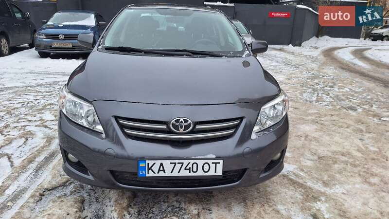 Седан Toyota Corolla 2008 в Киеве