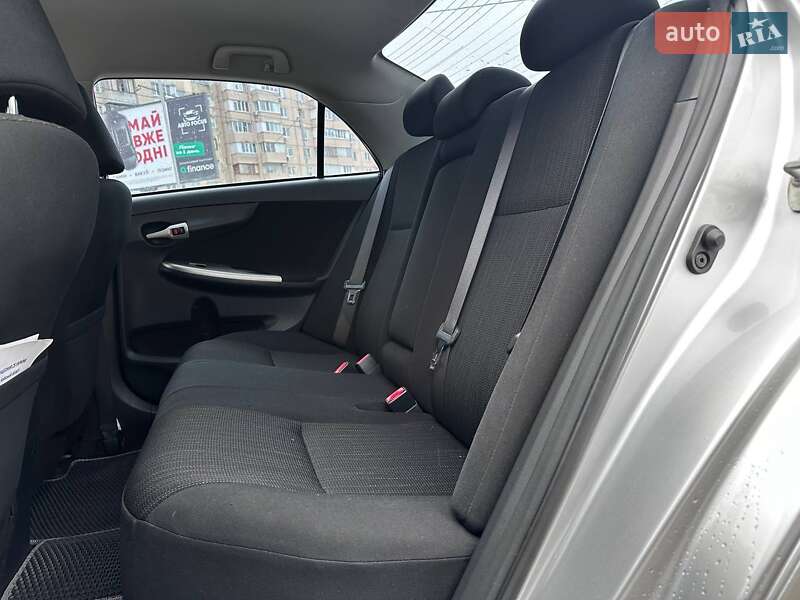 Седан Toyota Corolla 2007 в Киеве