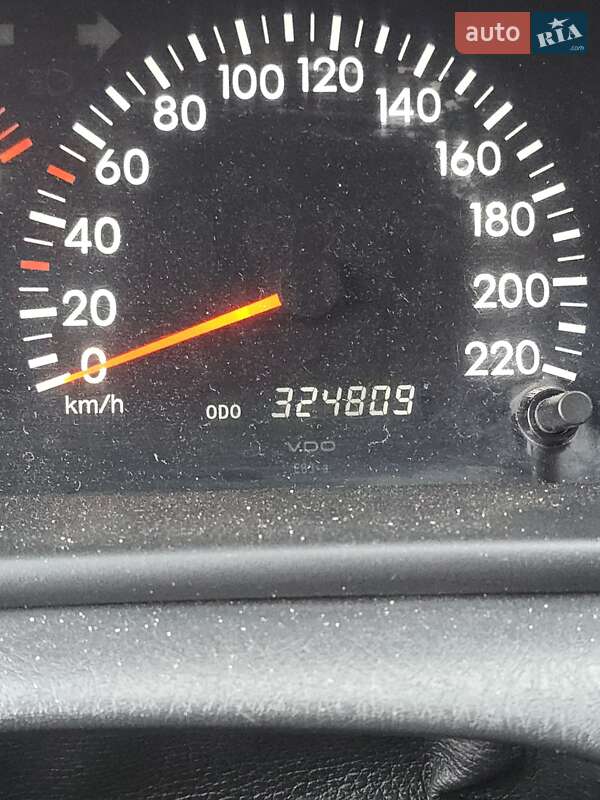 Седан Toyota Corolla 2006 в Триполье