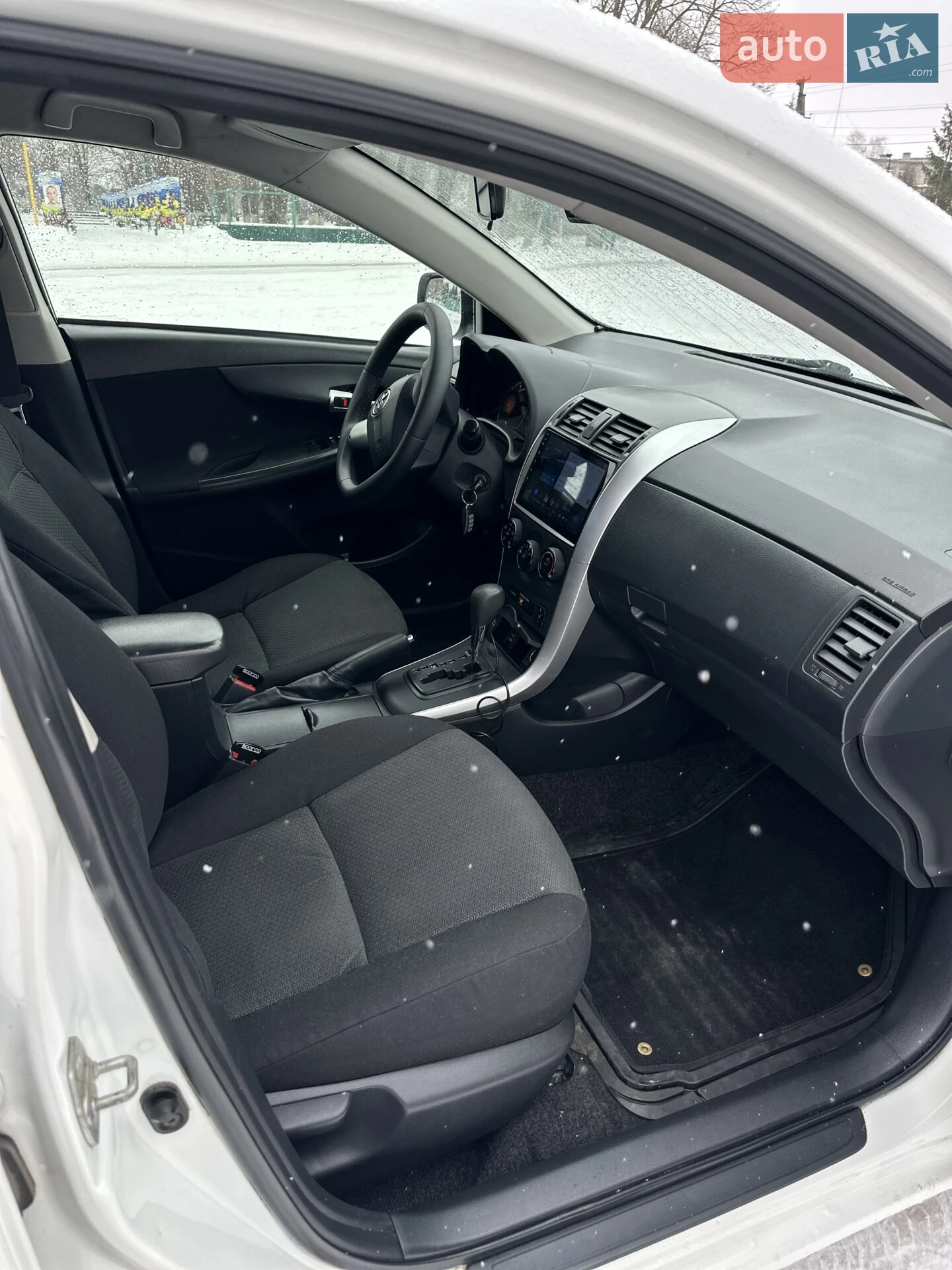 2011 Toyota Corolla - мініатюра 17