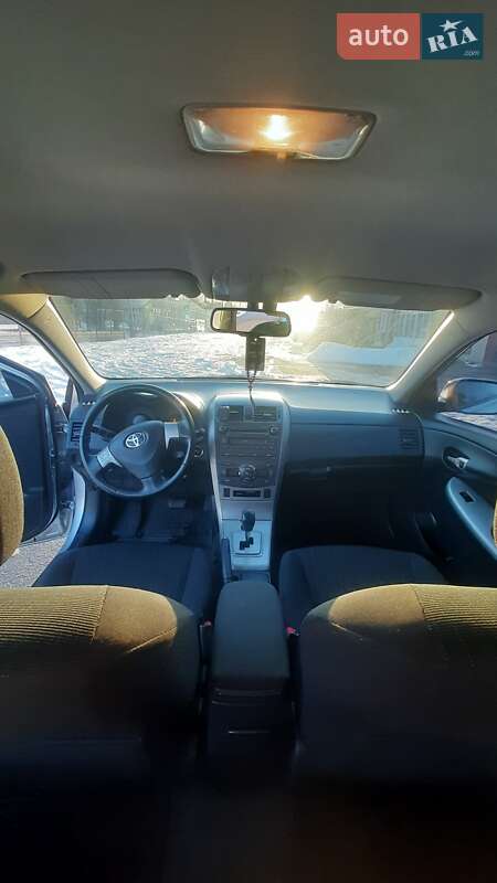 Седан Toyota Corolla 2008 в Києві