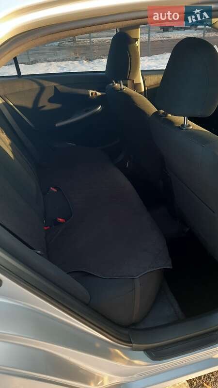 Седан Toyota Corolla 2008 в Києві