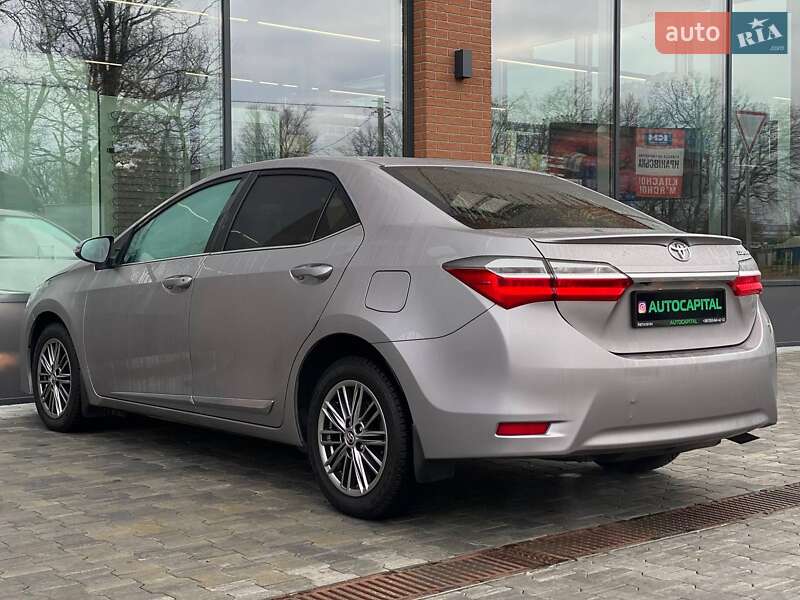 Седан Toyota Corolla 2017 в Киеве фото 10 Седан Toyota Corolla 2017 в Киеве