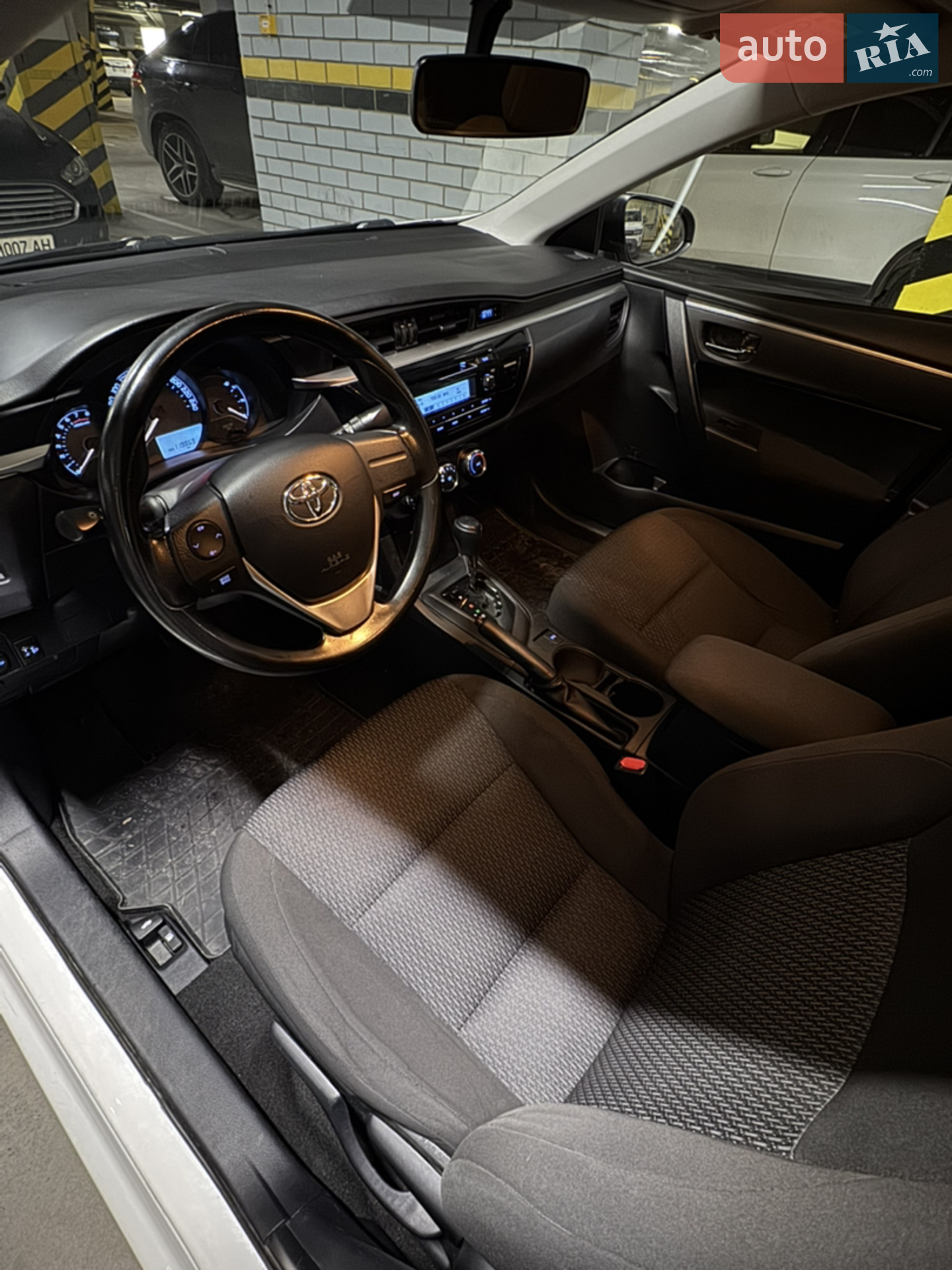 2014 Toyota Corolla - мініатюра 9