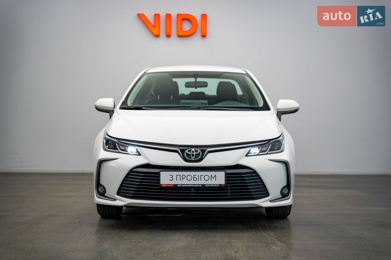 Седан Toyota Corolla 2020 в Киеве
