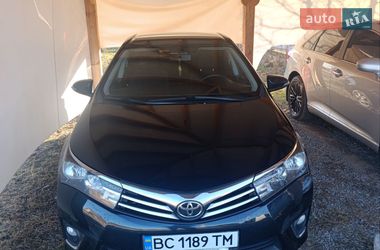 Седан Toyota Corolla 2013 в Рава-Русской