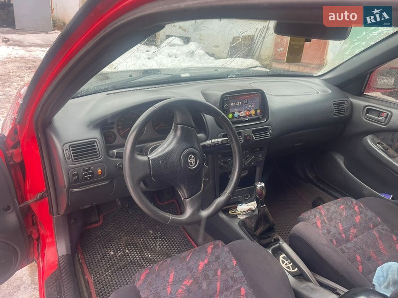 Хэтчбек Toyota Corolla 1999 в Баре