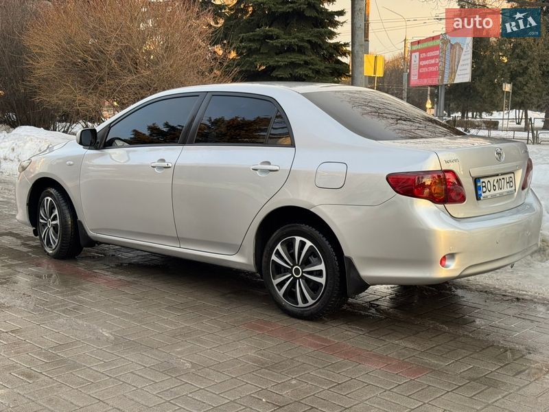 Седан Toyota Corolla 2007 в Житомире
