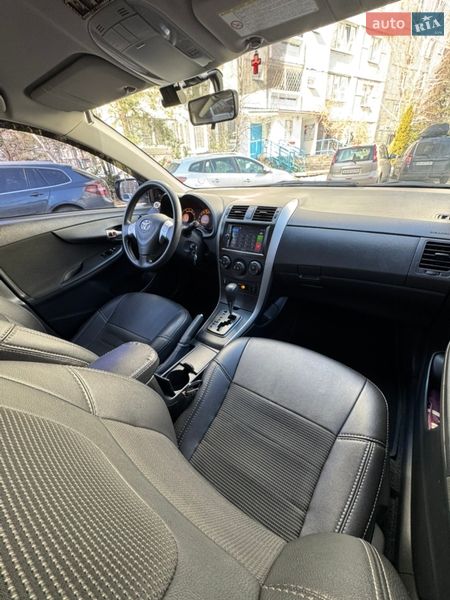 Седан Toyota Corolla 2009 в Киеве