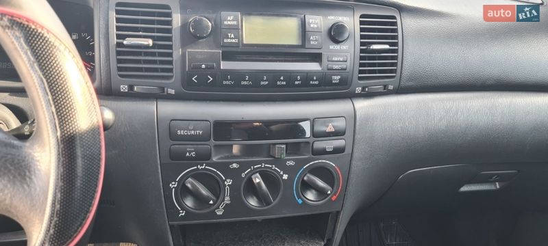 Универсал Toyota Corolla 2004 в Нововолынске