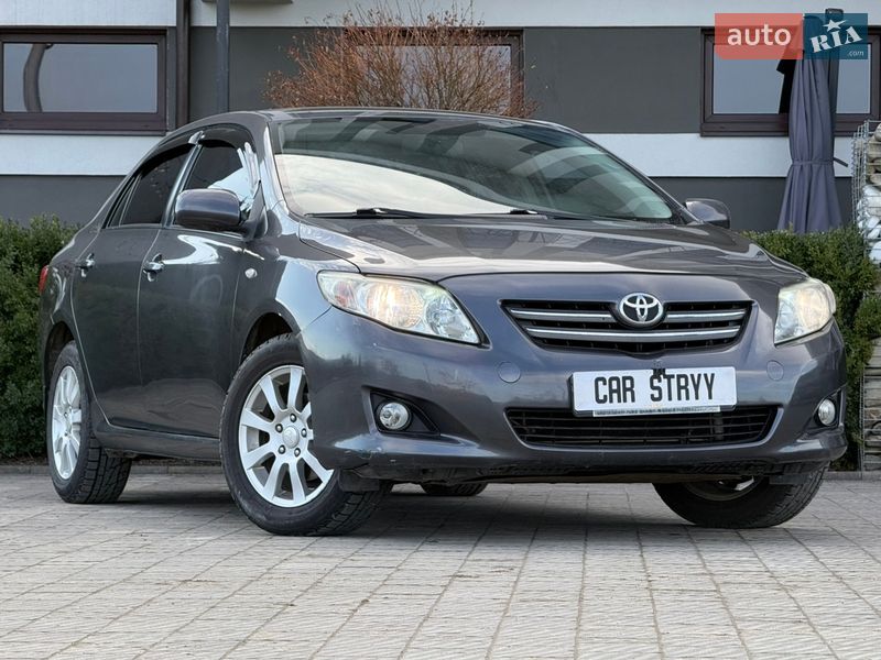Седан Toyota Corolla 2008 в Стрые