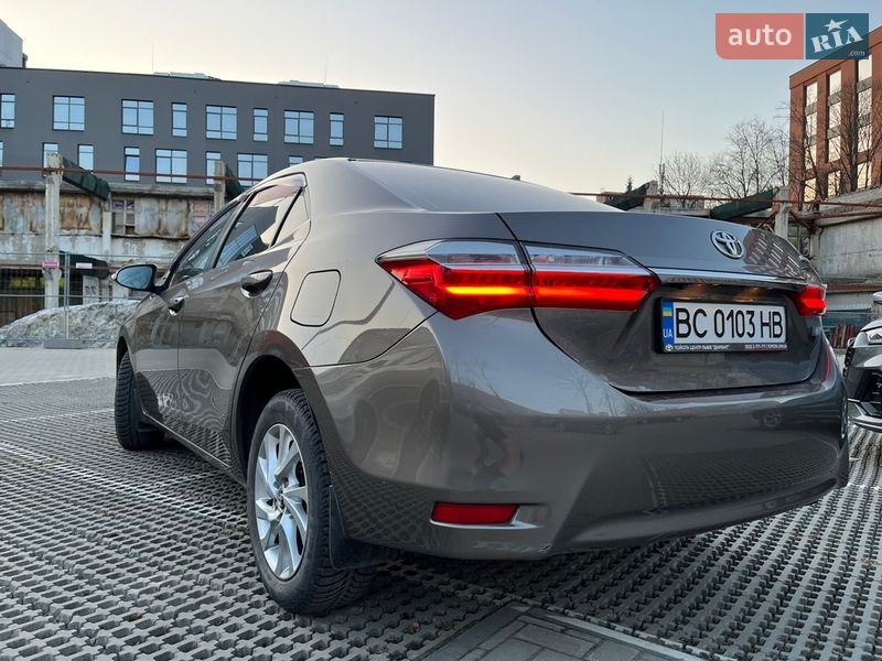 Седан Toyota Corolla 2016 в Львове фото 4 Седан Toyota Corolla 2016 в Львове