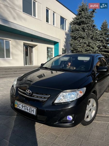 Седан Toyota Corolla 2008 в Стрию
