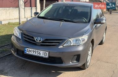 Седан Toyota Corolla 2012 в Житомире
